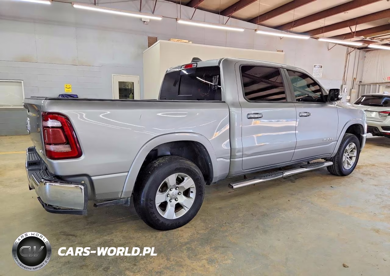 2019 Ram 1500 Laramie VIN:1C6SRFJT8KN505386 - 3