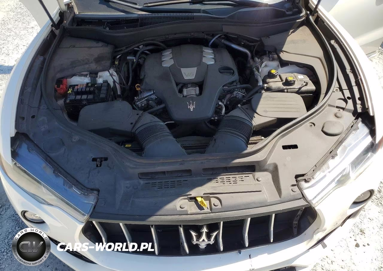 2018 Maserati Levante Luxury VIN:ZN661XUL5JX294345 - 12