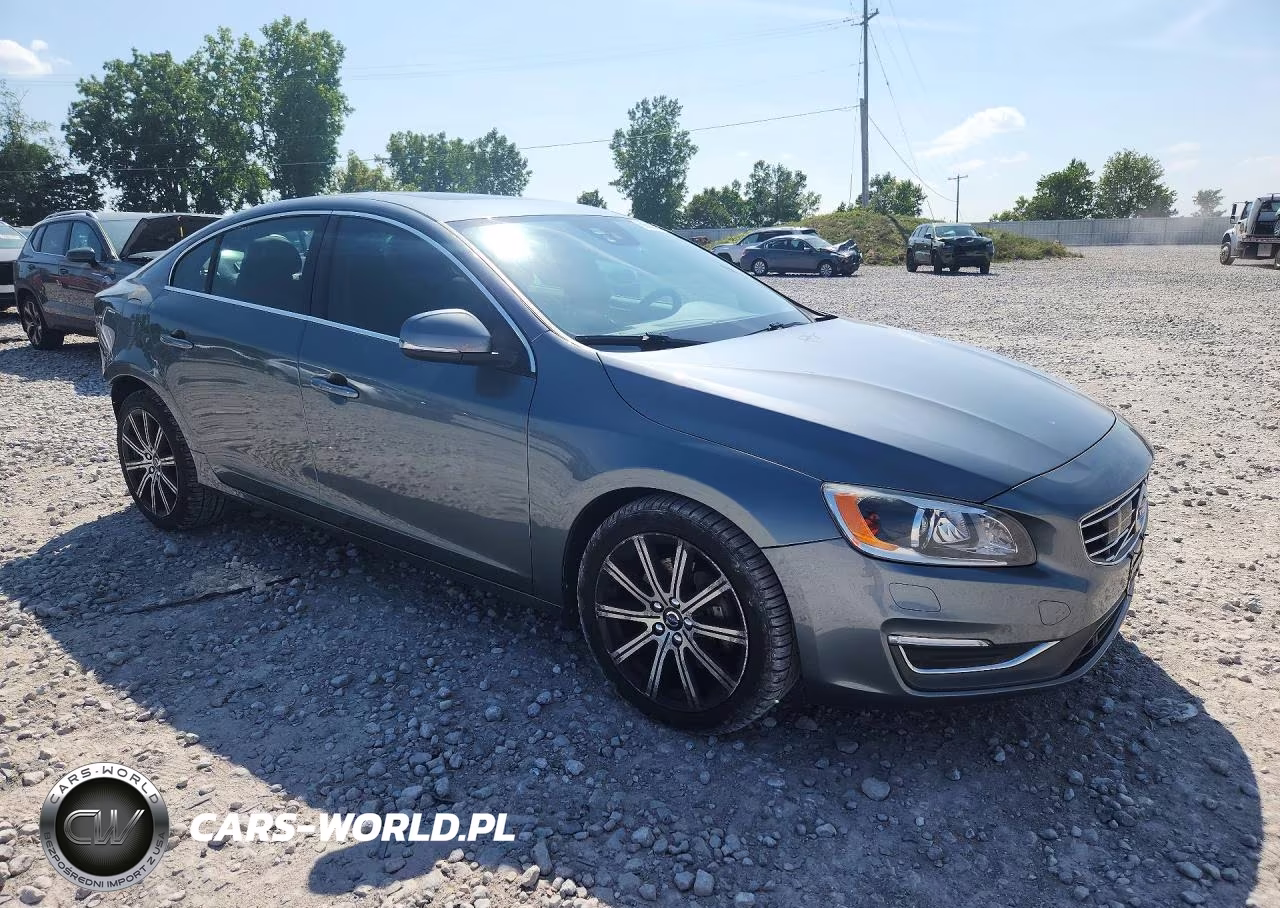2017 Volvo S60 Platinum VIN:LYV402TM6HB153363 - 4
