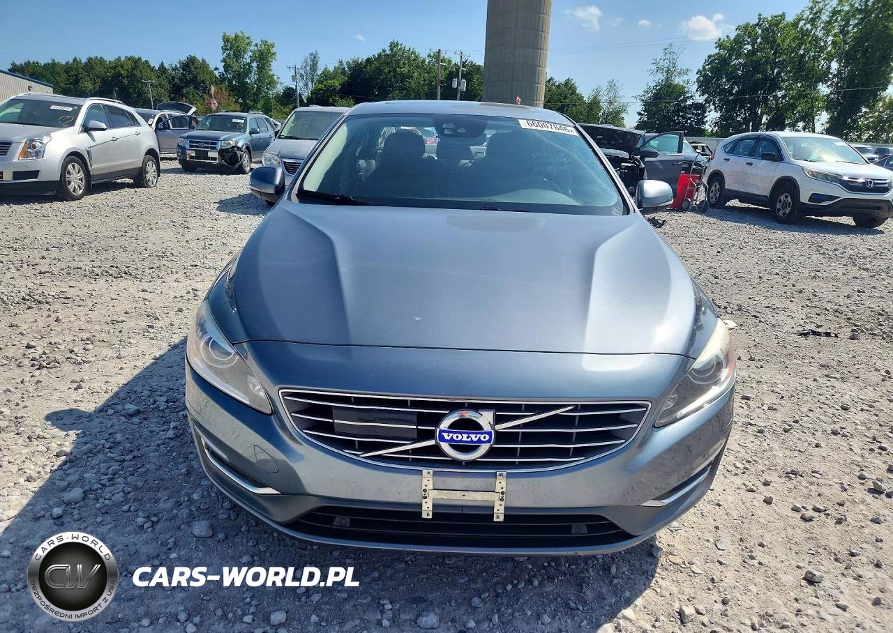 2017 Volvo S60 Platinum VIN:LYV402TM6HB153363 - 5