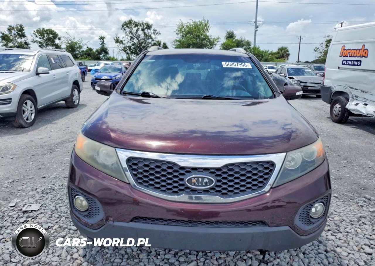 2012 Kia Sorento Lx VIN:5XYKT3A6XCG241681 - 5