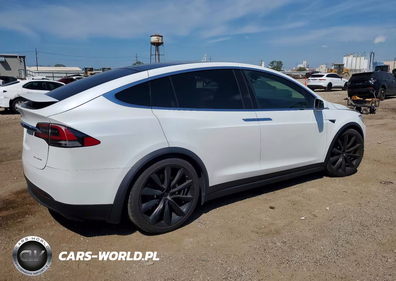 2020 Tesla Model X VIN:5YJXCAE21LF238581 - 3