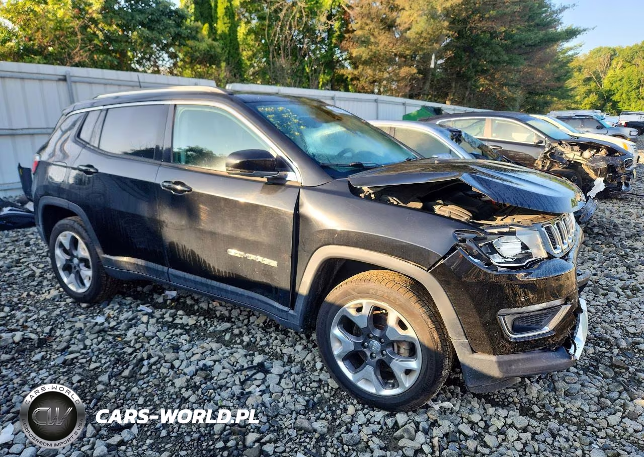 2018 Jeep Compass Limited VIN:3C4NJDCB1JT432947 - 4
