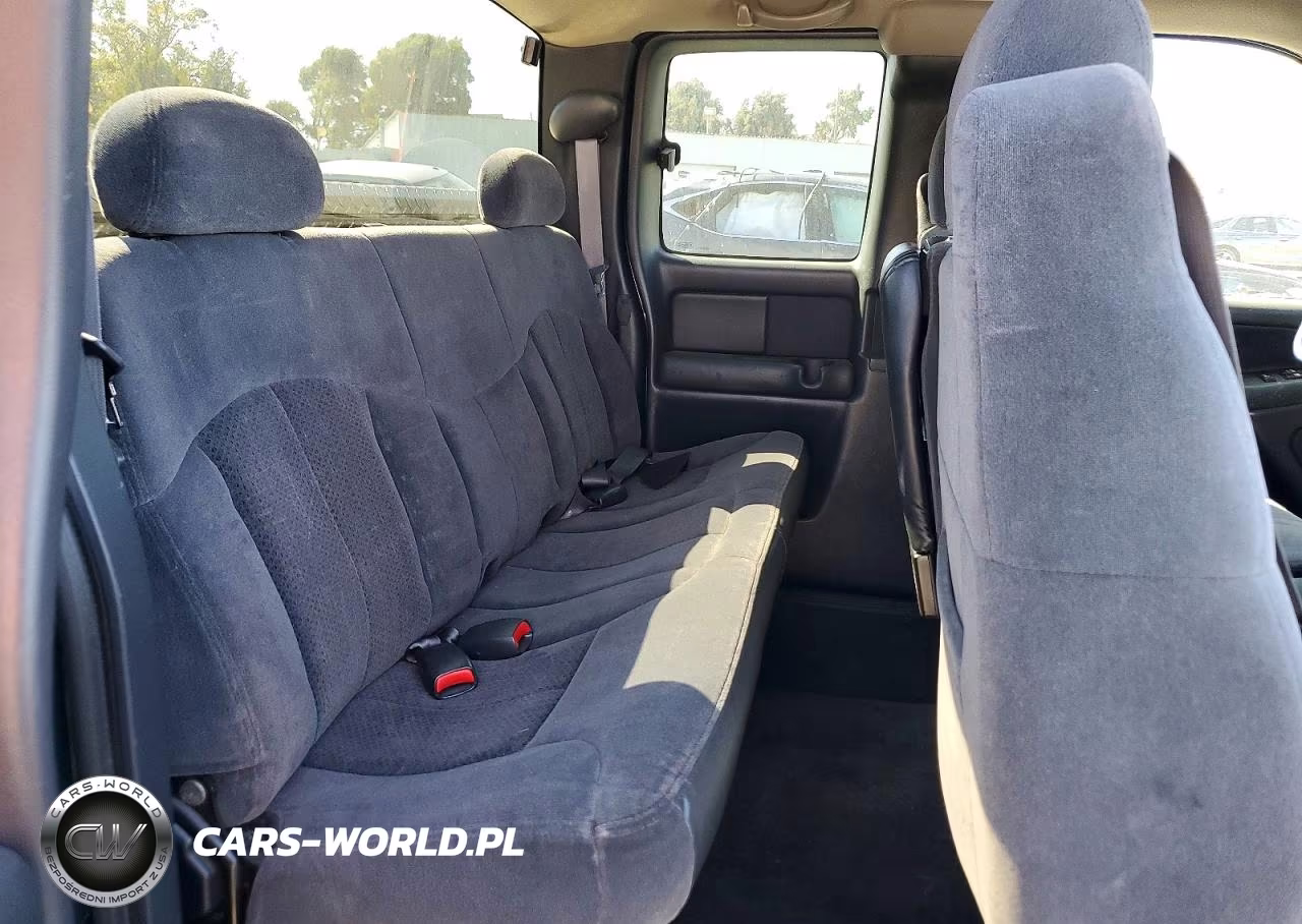 2002 Chevrolet Silverado C1500 VIN:2GCEC19T921204013 - 10