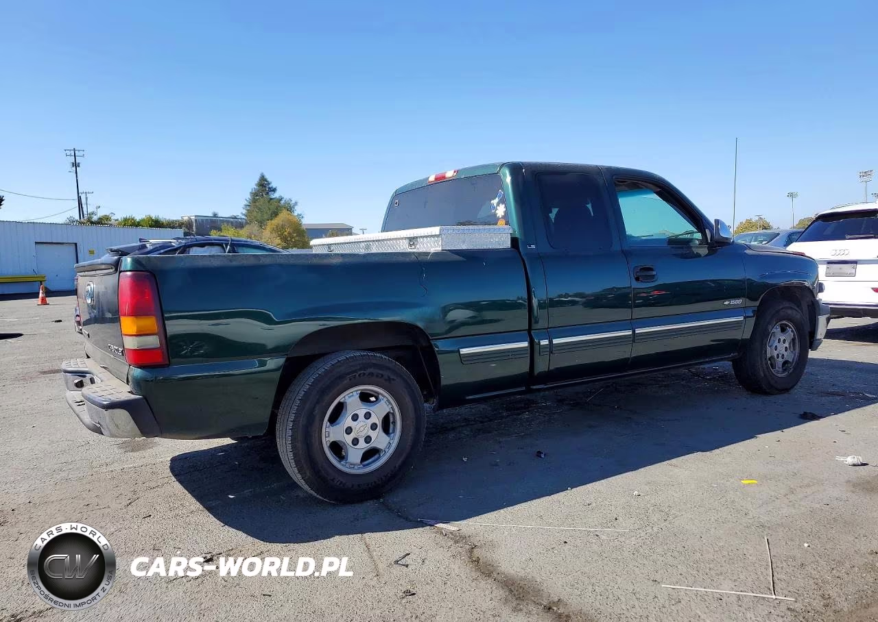 2002 Chevrolet Silverado C1500 VIN:2GCEC19T921204013 - 3