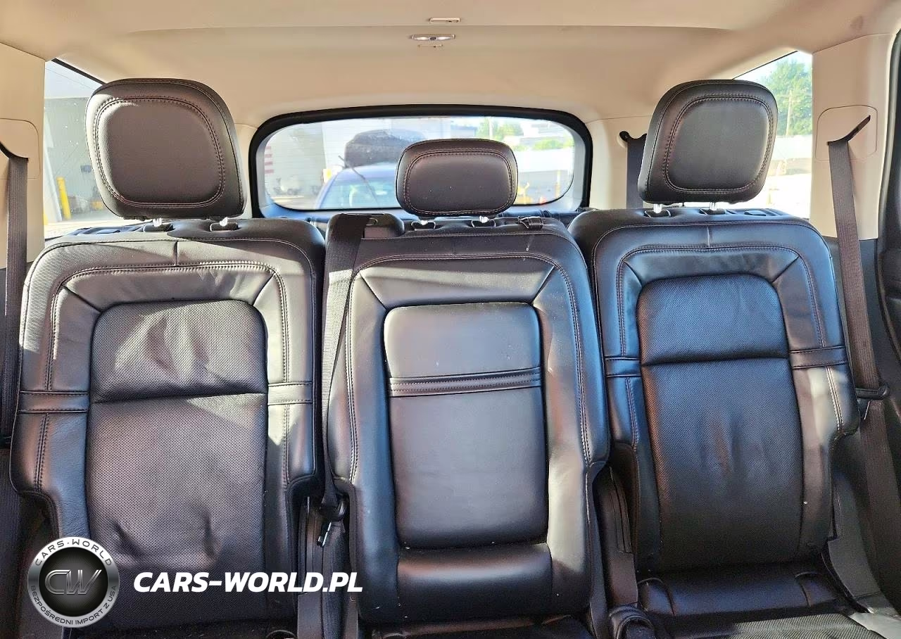 2020 Lincoln Aviator Reserve VIN:5LM5J7XC0LGL05028 - 10