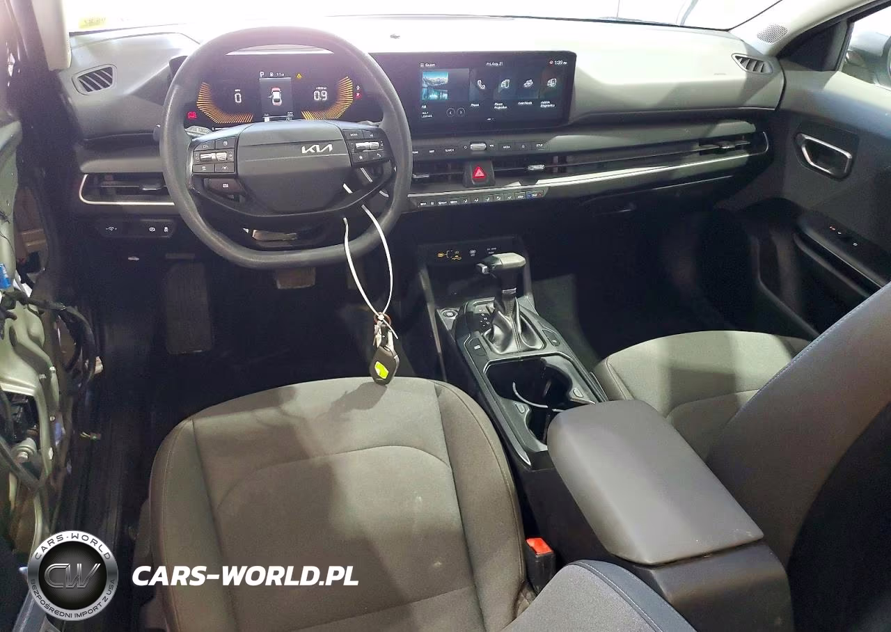 2025 Kia K4 Lxs VIN:3KPFT4DE5SE136553 - 8