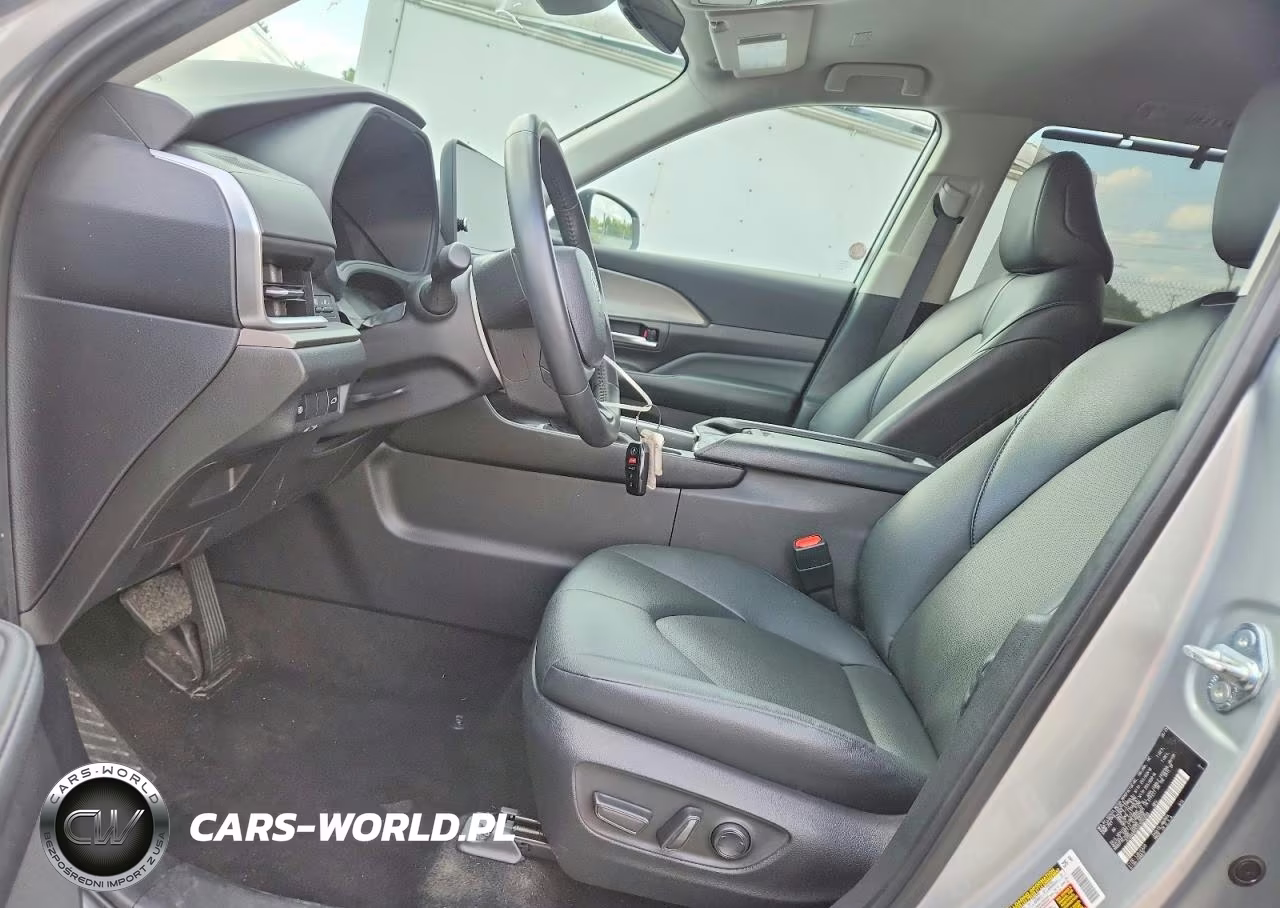 2025 Toyota Grand Highlander Xle VIN:5TDAAAB55SS094859 - 7