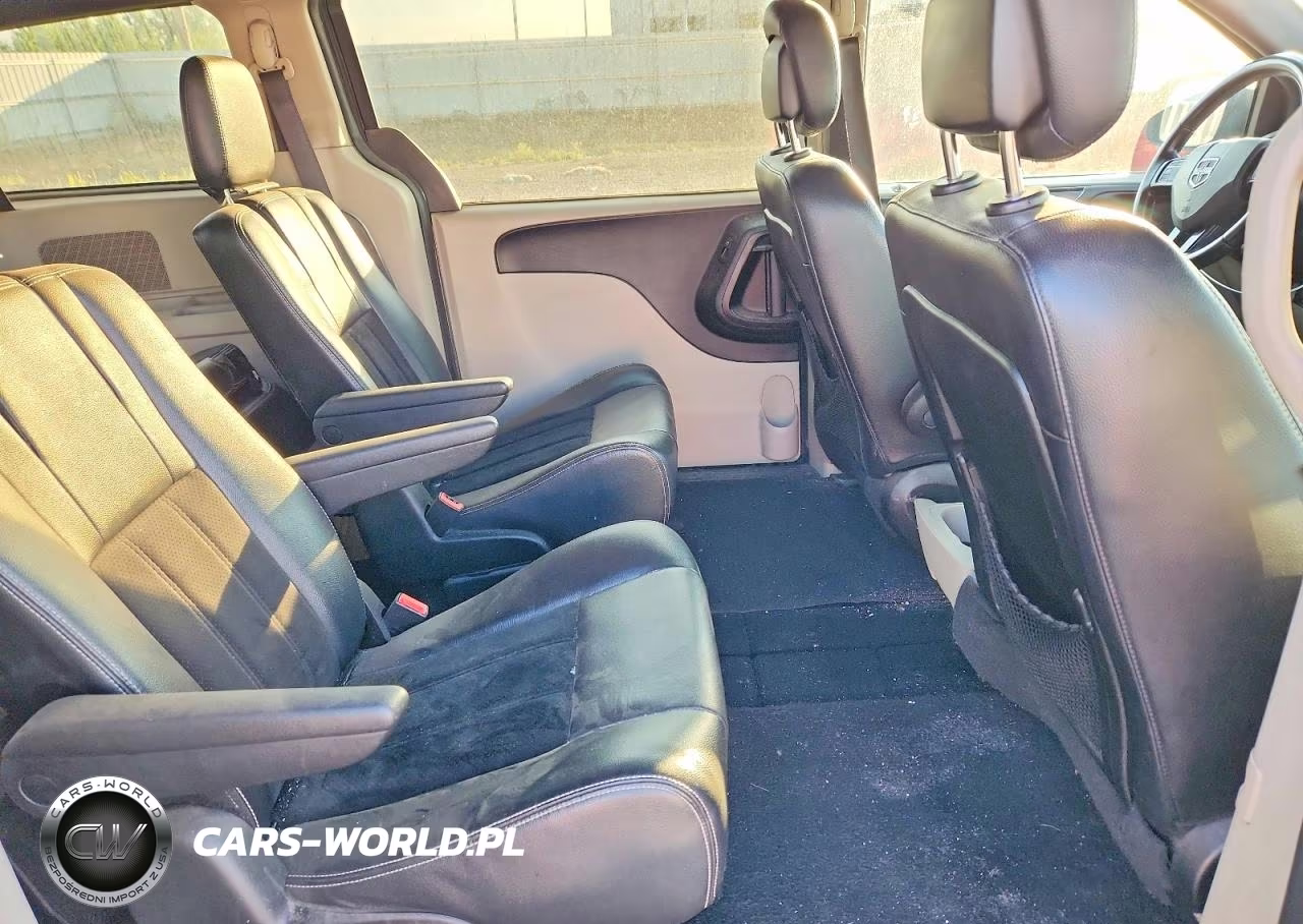 2018 Dodge Grand Caravan Sxt VIN:2C4RDGCG1JR192372 - 11