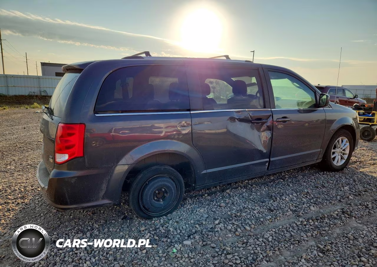 2018 Dodge Grand Caravan Sxt VIN:2C4RDGCG1JR192372 - 3