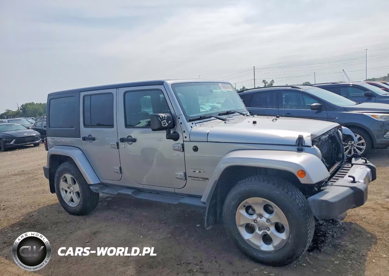 2018 Jeep Wrangler Unlimited Sahara VIN:1C4BJWEG4JL898729 - 4