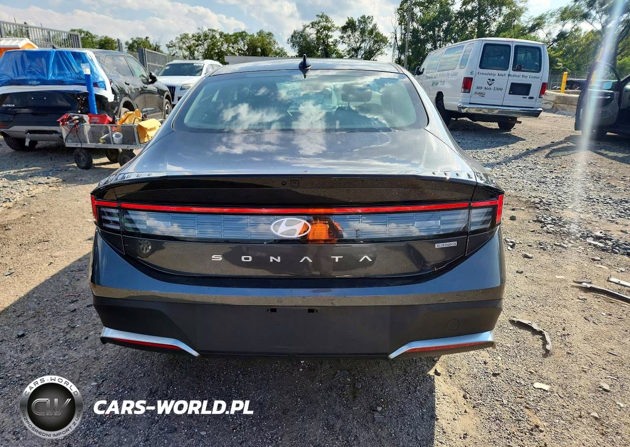 2026 Hyundai Sonata Hybrid Blue VIN:KMHL24JJXTA155266 - 6