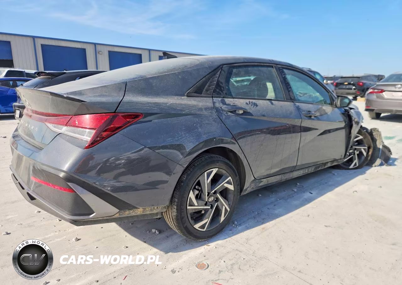 2025 Hyundai Elantra Sel Sport VIN:KMHLM4DG8SU090649 - 3