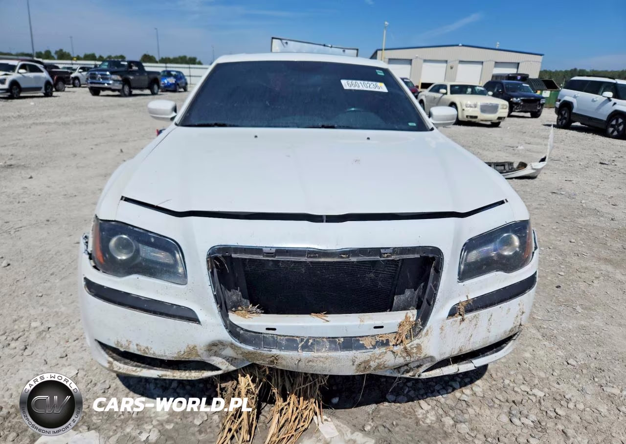 2014 Chrysler 300 S VIN:2C3CCAGG5EH384409 - 5
