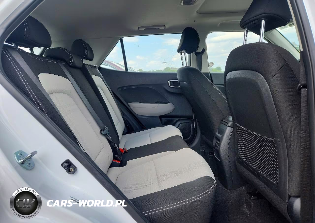 2025 Hyundai Venue Sel VIN:KMHRC8A30SU387226 - 11