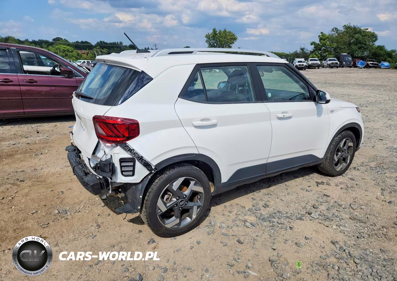 2025 Hyundai Venue Sel VIN:KMHRC8A30SU387226 - 3