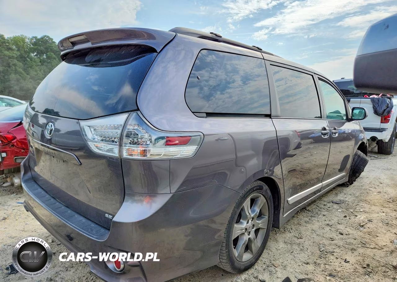 2012 Toyota Sienna Sport VIN:5TDXK3DC7CS259780 - 3