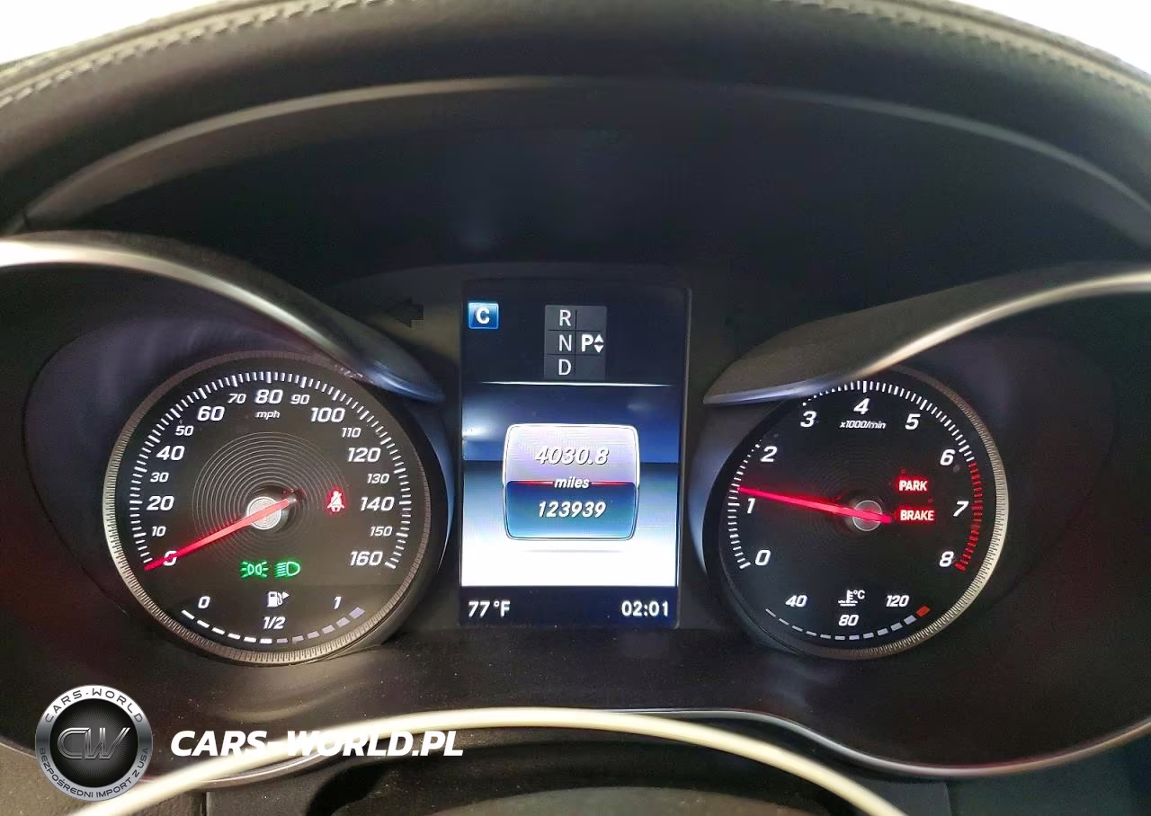 2016 Mercedes-Benz C 300 4Matic VIN:55SWF4KB1GU167492 - 9