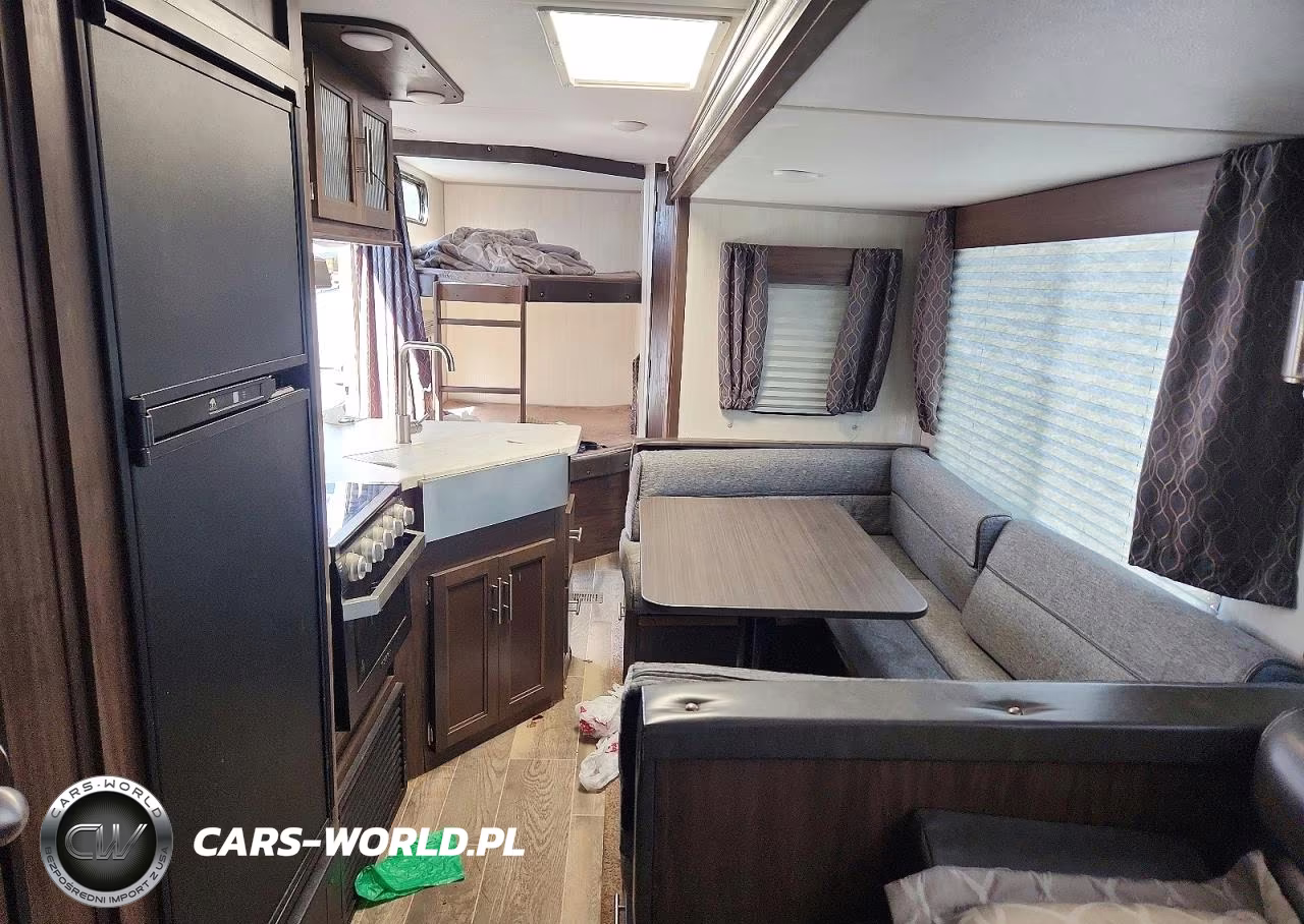 2019 Forest River Cherokee Camper VIN:4X4TCKB23KX138974 - 6