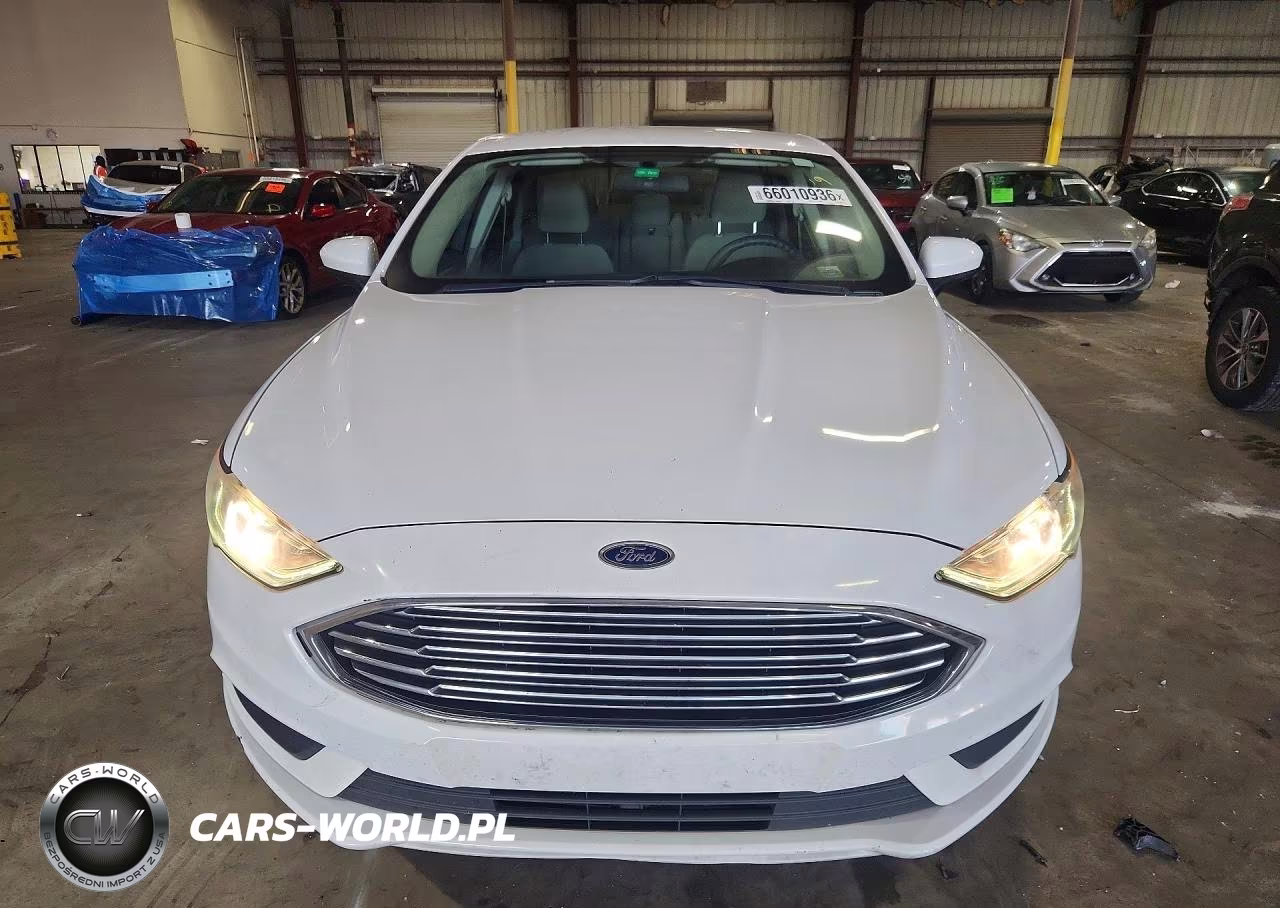 2018 Ford Fusion Se VIN:3FA6P0H70JR285989 - 5