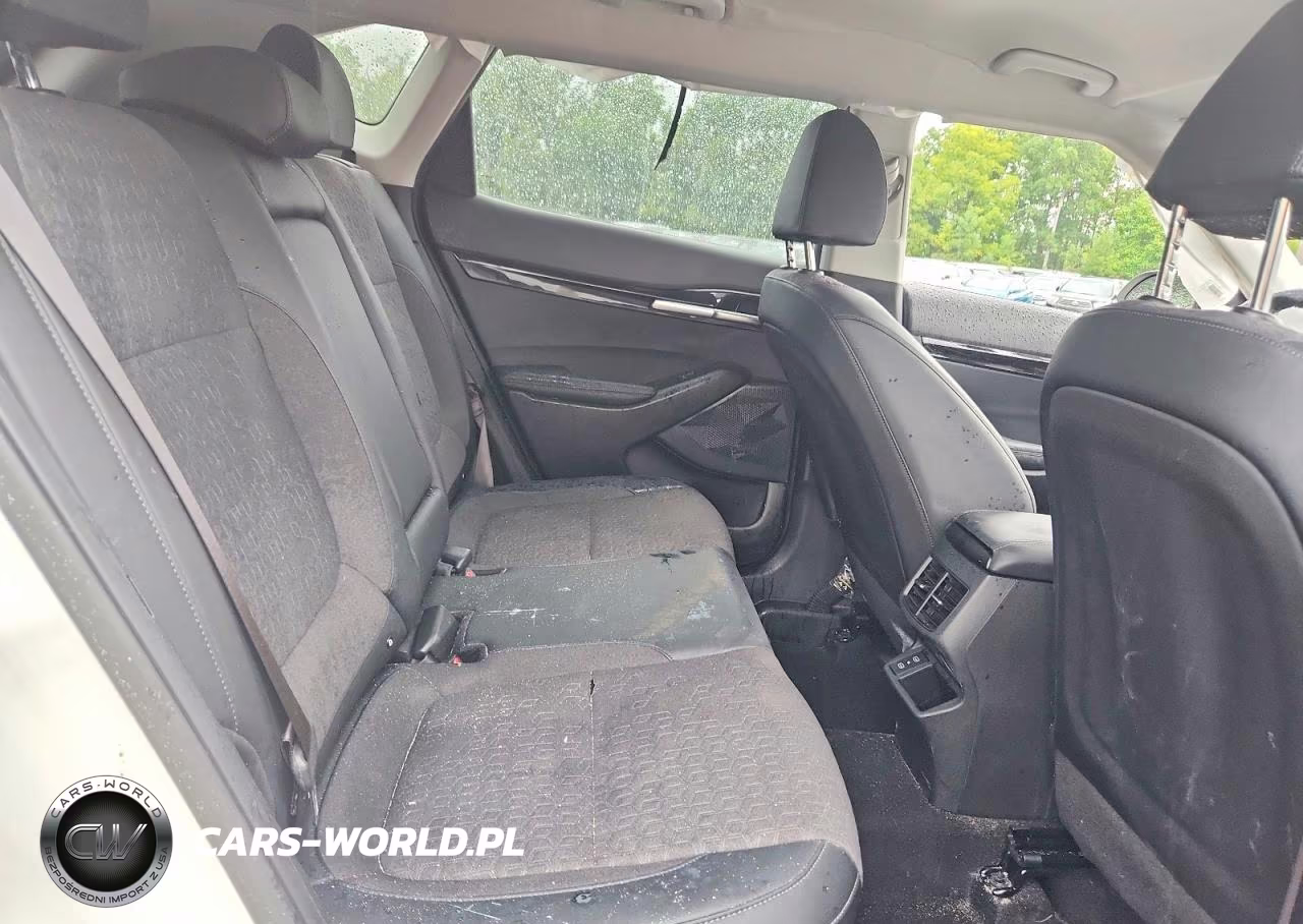 2025 Kia Seltos S VIN:KNDEUCAAXS7804741 - 11