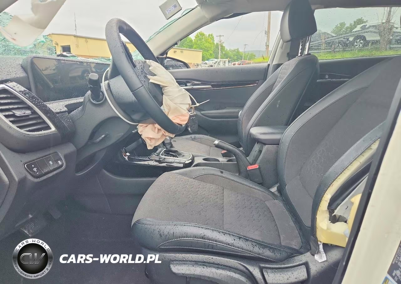 2025 Kia Seltos S VIN:KNDEUCAAXS7804741 - 7