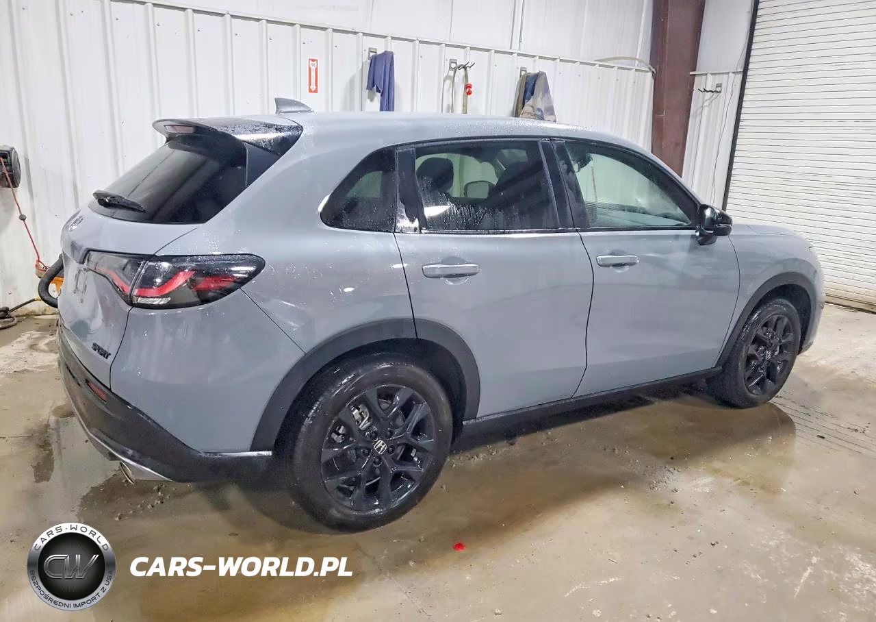 2025 Honda Hr-V Sport VIN:3CZRZ2H52SM777833 - 3