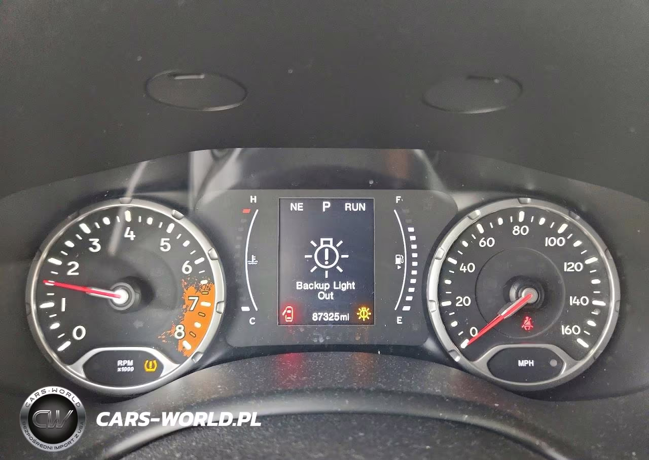 2018 Jeep Renegade Sport VIN:ZACCJBAB8JPH79603 - 9