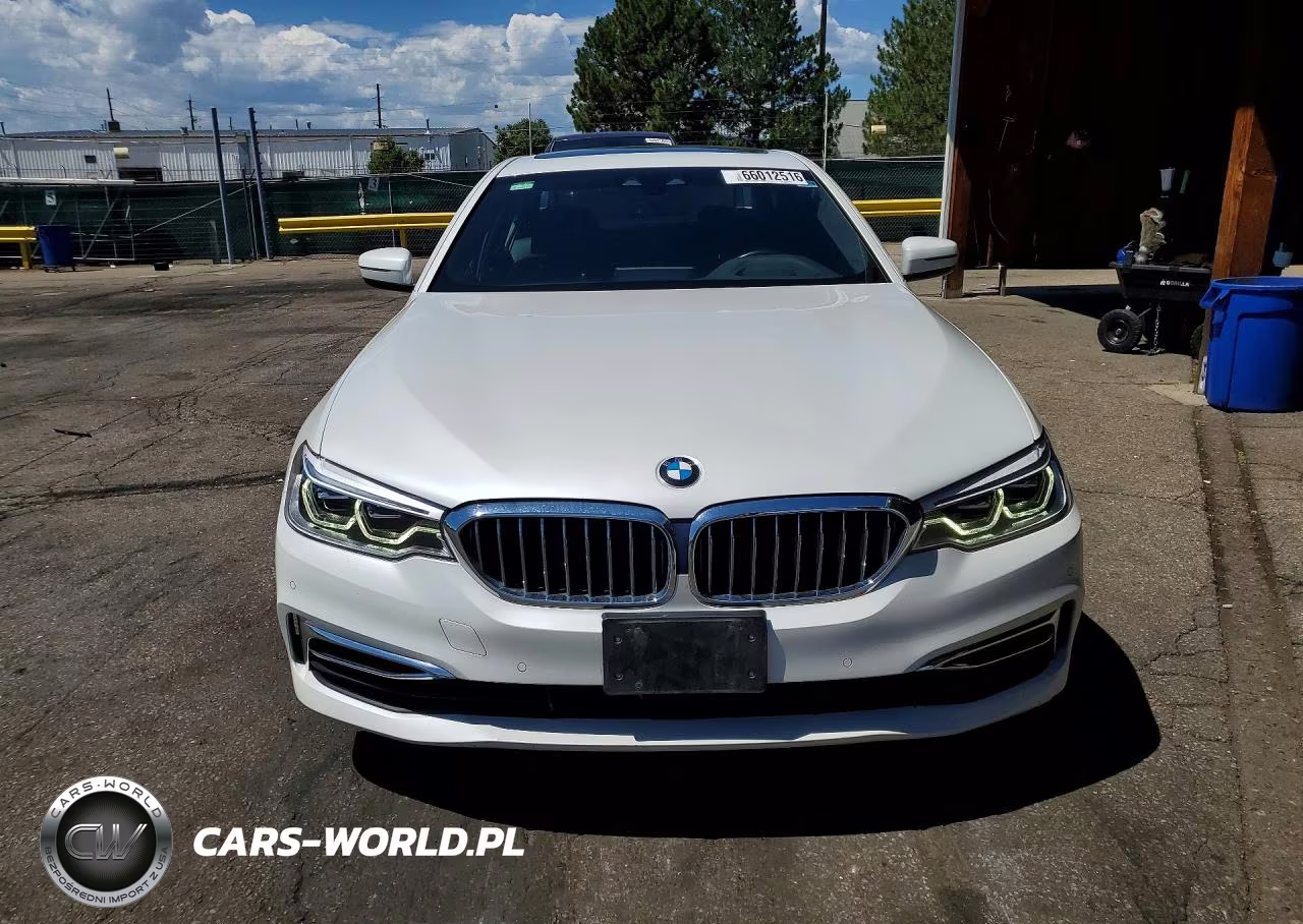 2019 BMW 530Xe VIN:WBAJB1C5XKB376804 - 5