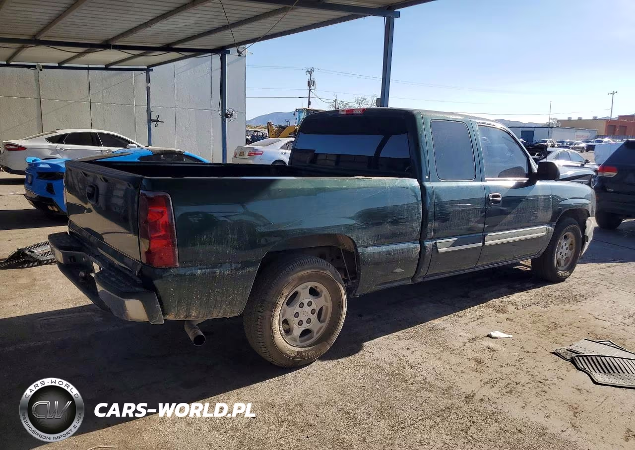 2003 Chevrolet Silverado C1500 VIN:2GCEC19V231209685 - 3