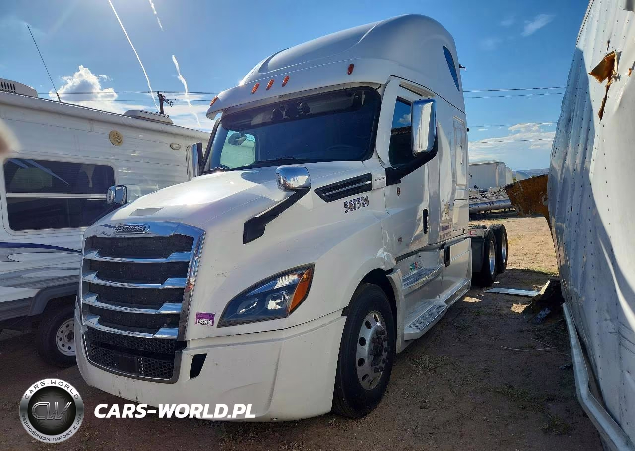 2021 Freightliner Cascadia 126