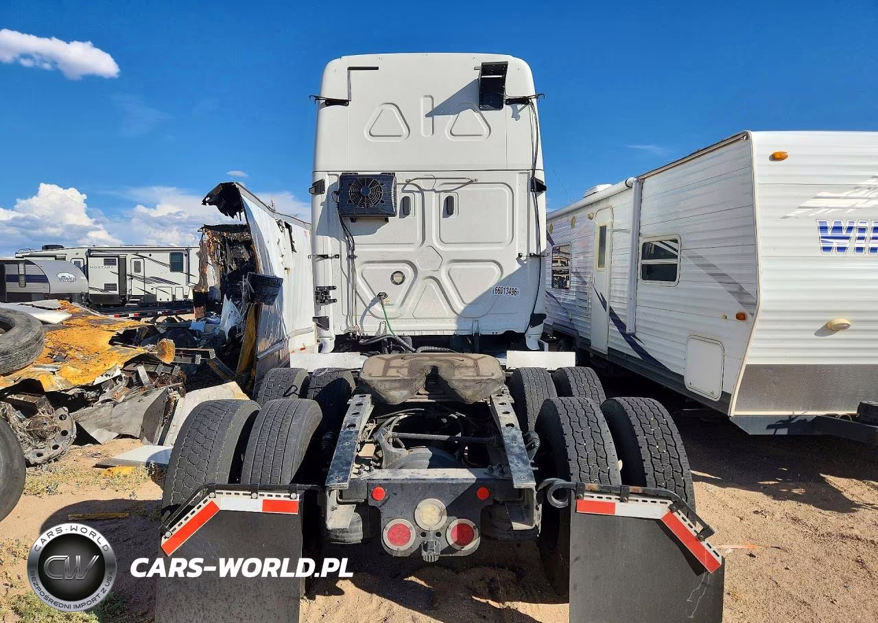 2021 Freightliner Cascadia 126 VIN:1FUJHHDV1MLMJ1180 - 6