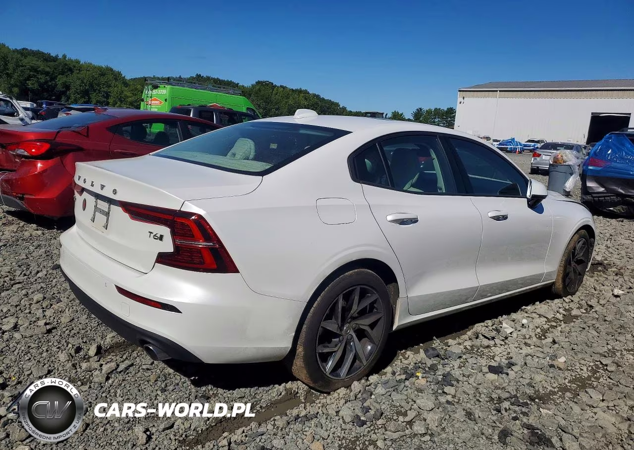 2020 Volvo S60 T6 Momentum VIN:7JRA22TK8LG072410 - 3