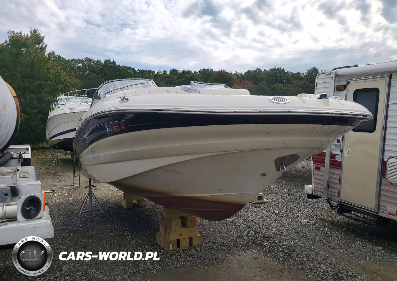 2006 Bennington Azure Boat
