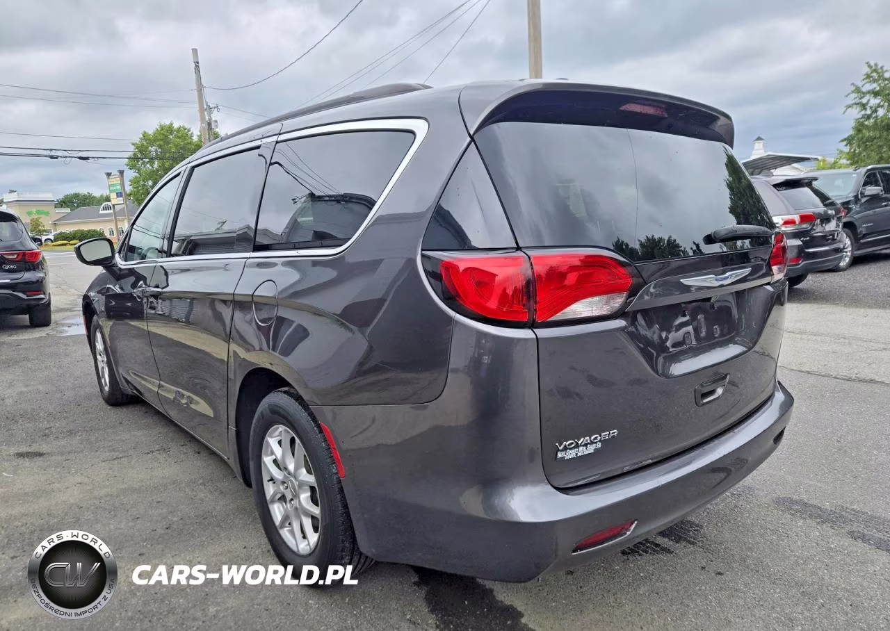 2020 Chrysler Voyager Lxi VIN:2C4RC1DG8LR260426 - 3