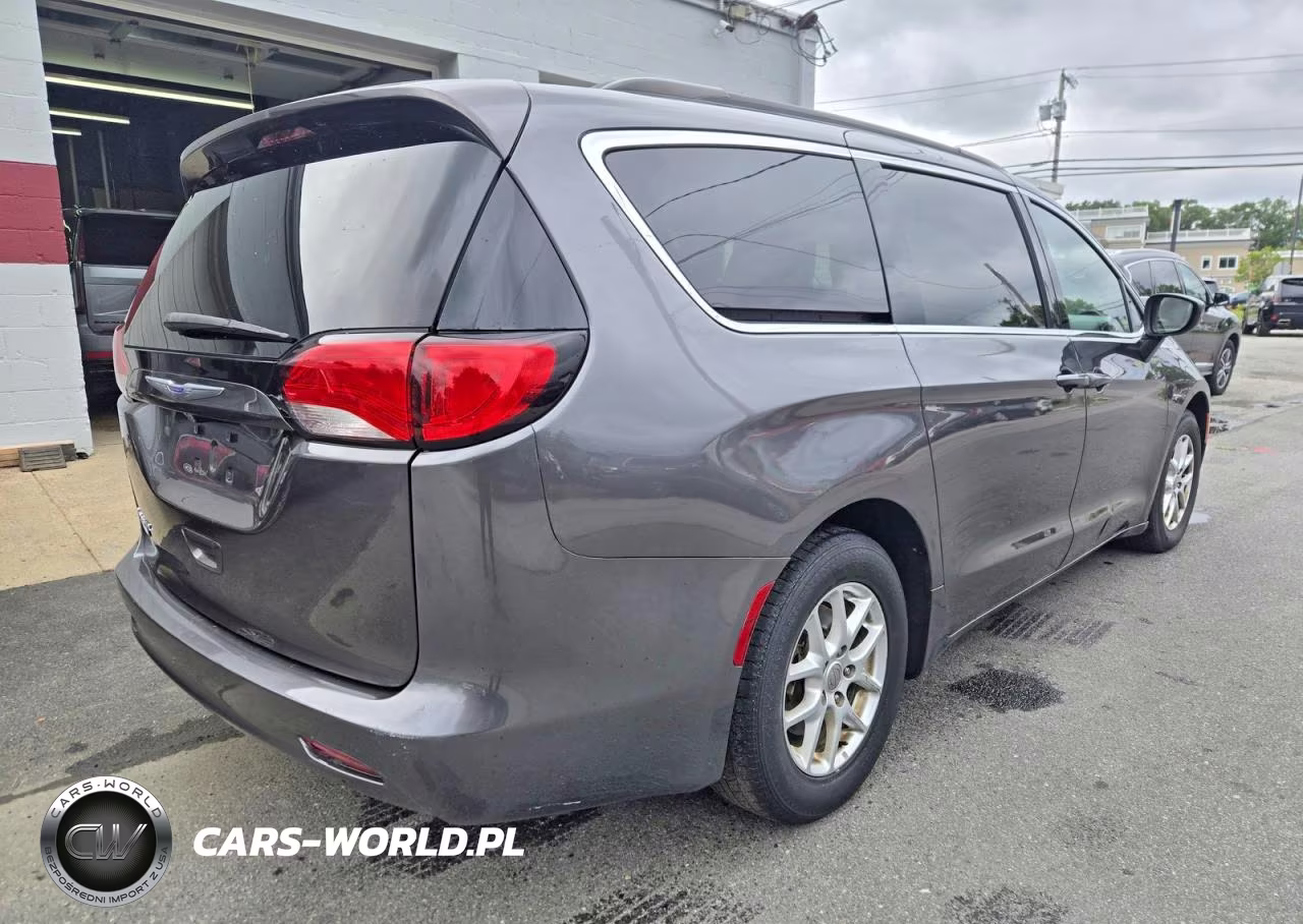2020 Chrysler Voyager Lxi VIN:2C4RC1DG8LR260426 - 4