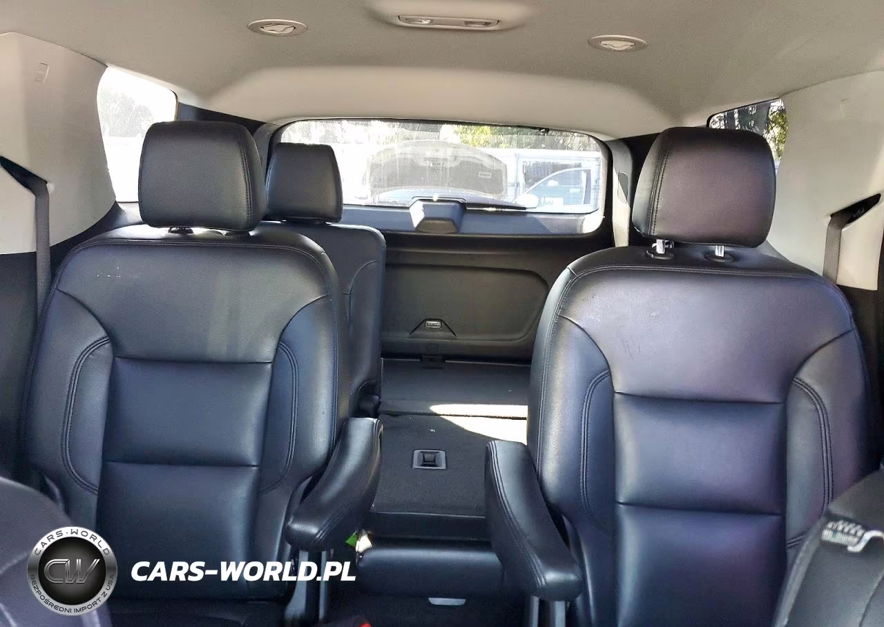 2019 Chevrolet Traverse Lt VIN:1GNERGKW8KJ262603 - 10