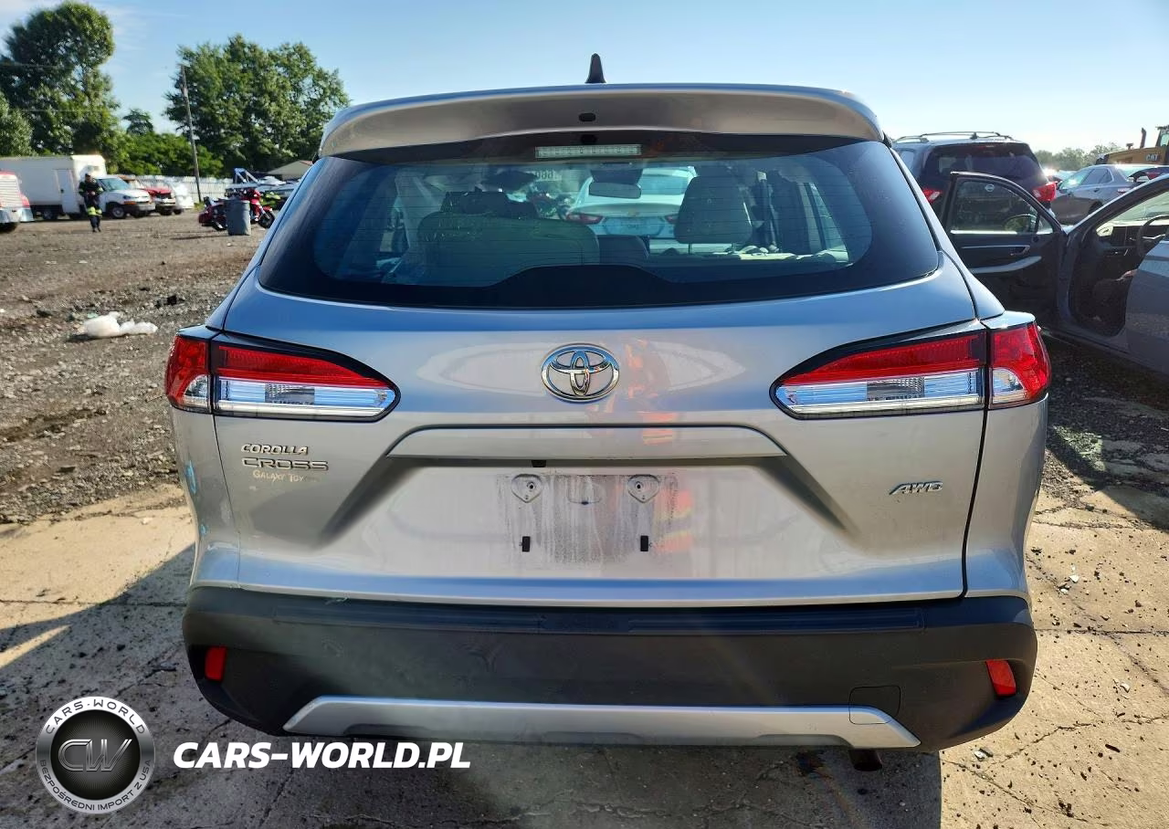 2025 Toyota Corolla Cross L VIN:7MUAAABG9SV121553 - 6