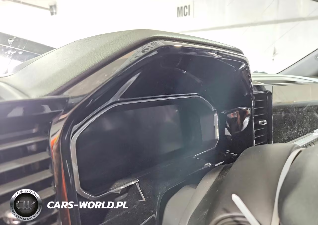 2026 Chevrolet Silverado K1500 Rst VIN:1GCUKEED2TZ178433 - 9