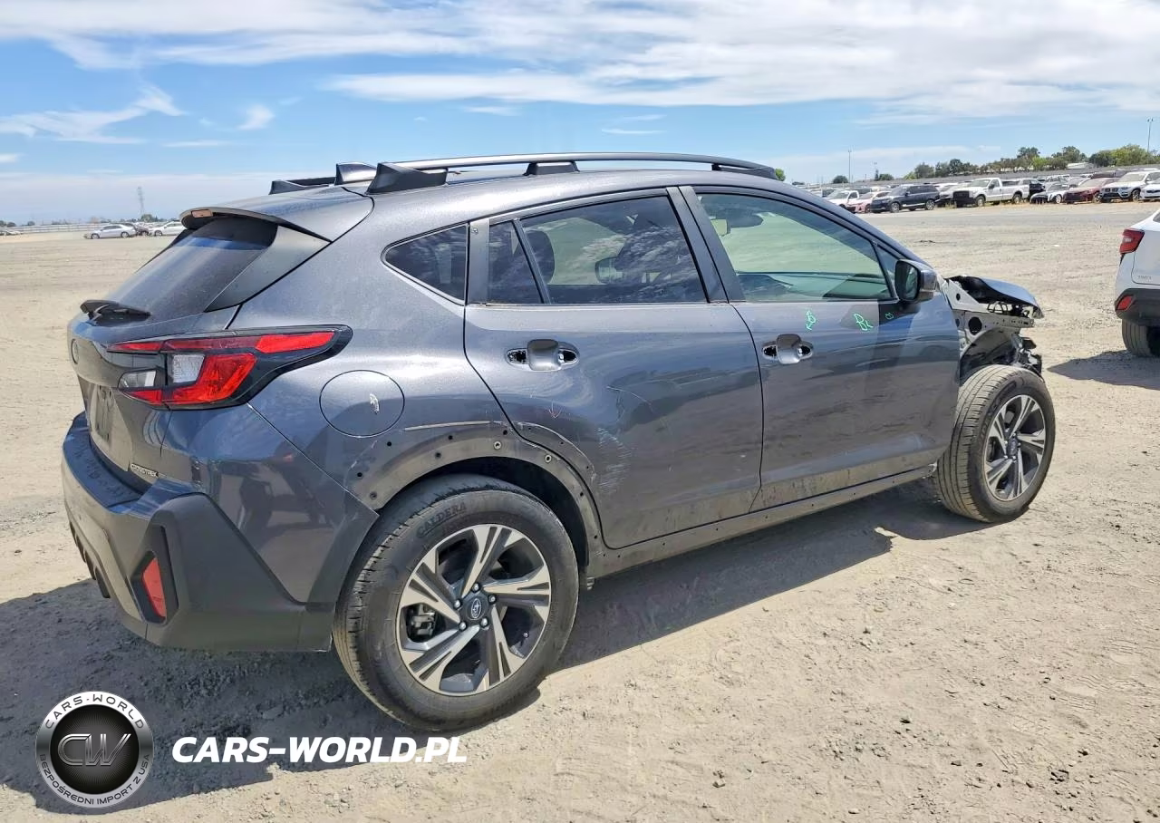 2024 Subaru Crosstrek Premium VIN:JF2GUADCXR8337403 - 3