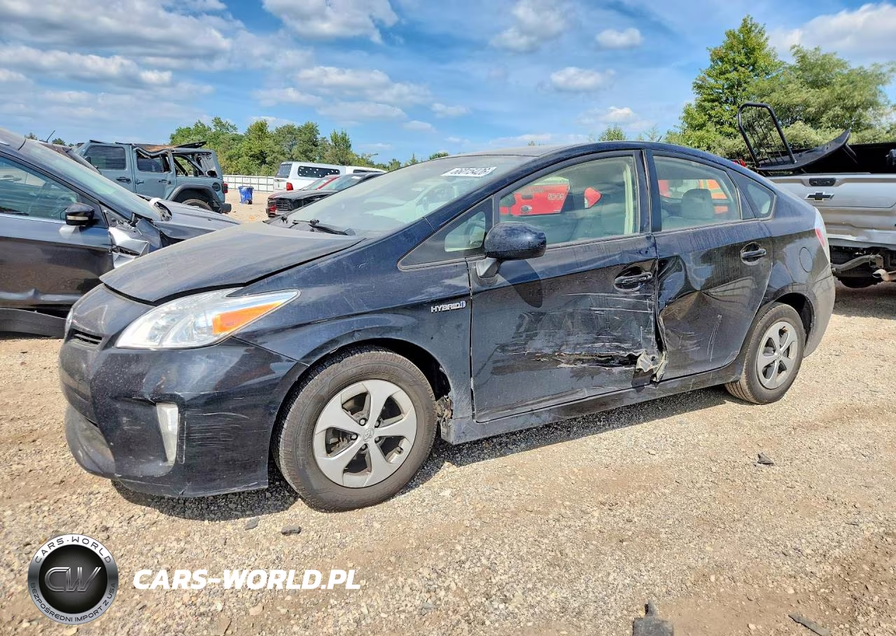 2014 Toyota Prius Two – zdjęcie 1 z 12