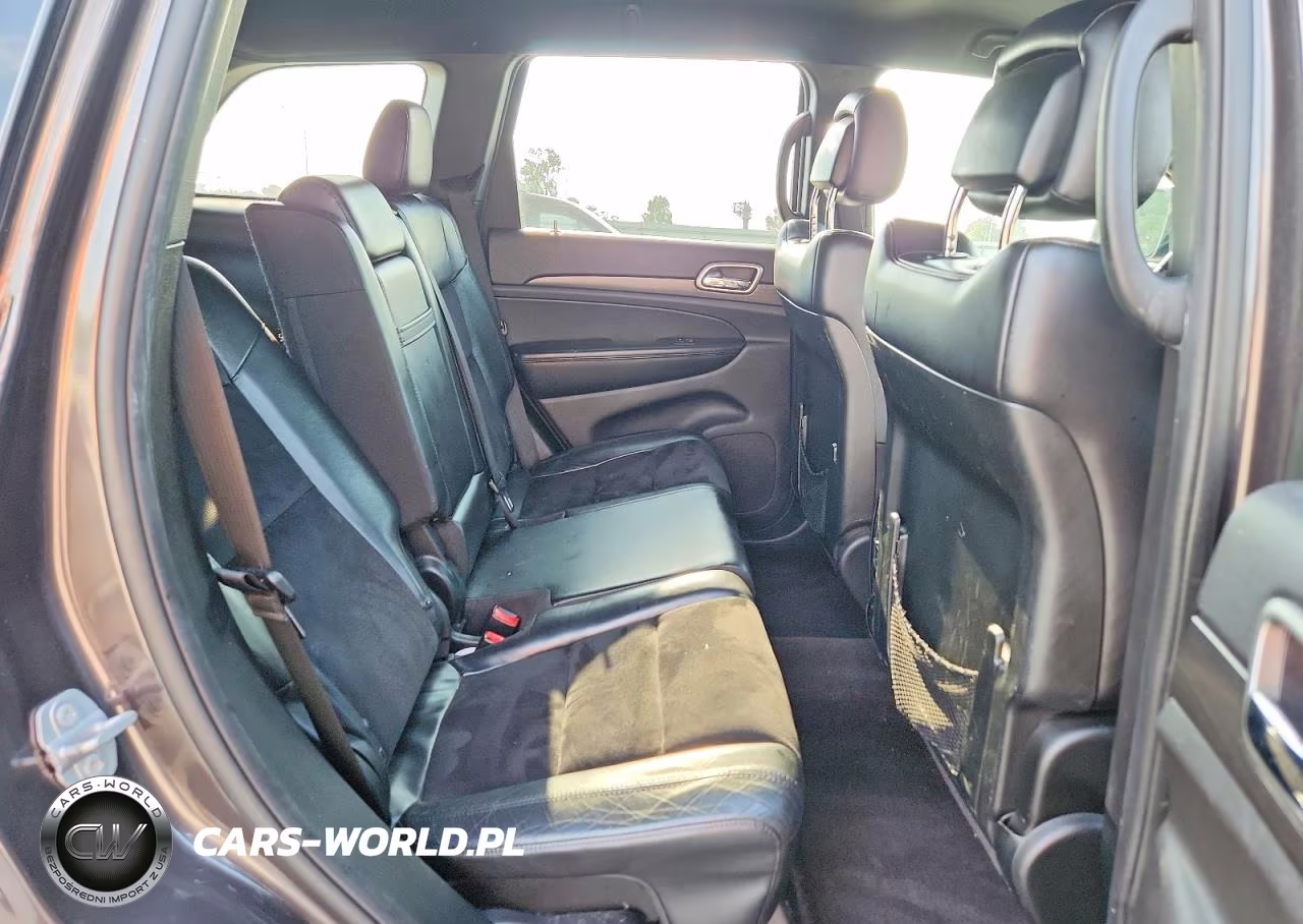 2018 Jeep Grand Cherokee Laredo VIN:1C4RJFAG3JC227928 - 11