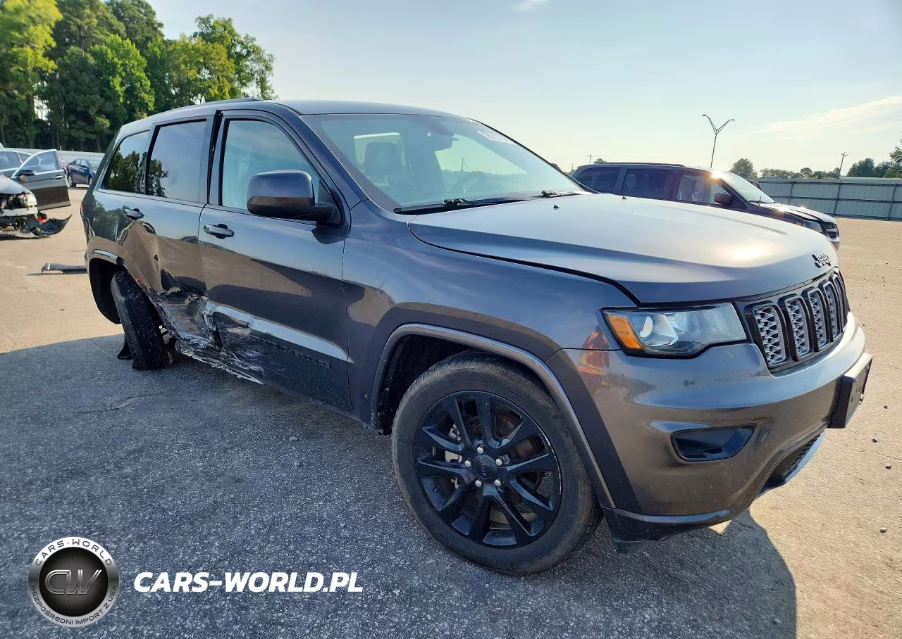 2018 Jeep Grand Cherokee Laredo VIN:1C4RJFAG3JC227928 - 4