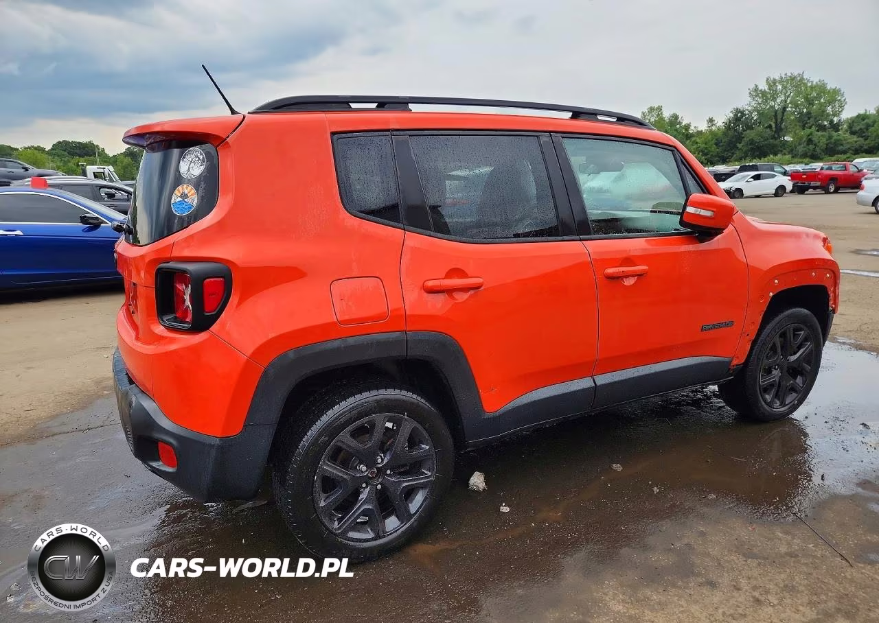 2017 Jeep Renegade Latitude VIN:ZACCJBBB4HPG25690 - 3