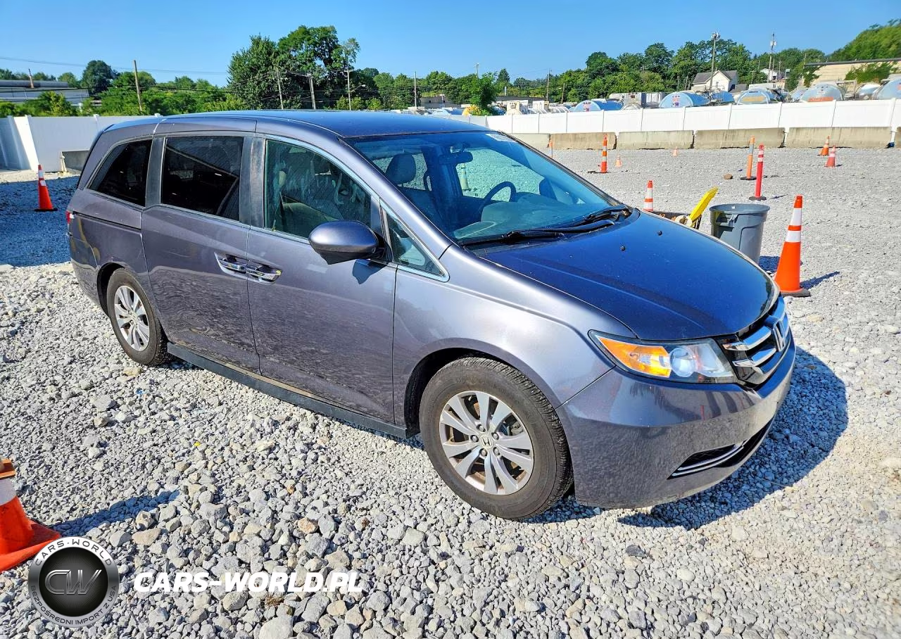 2017 Honda Odyssey Se VIN:5FNRL5H35HB020879 - 4