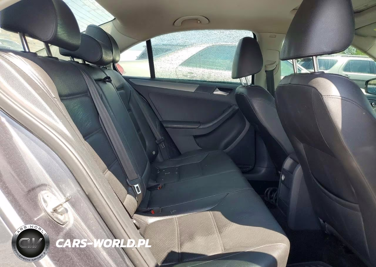 2015 Volkswagen Jetta Tdi VIN:3VWLA7AJ4FM306079 - 10