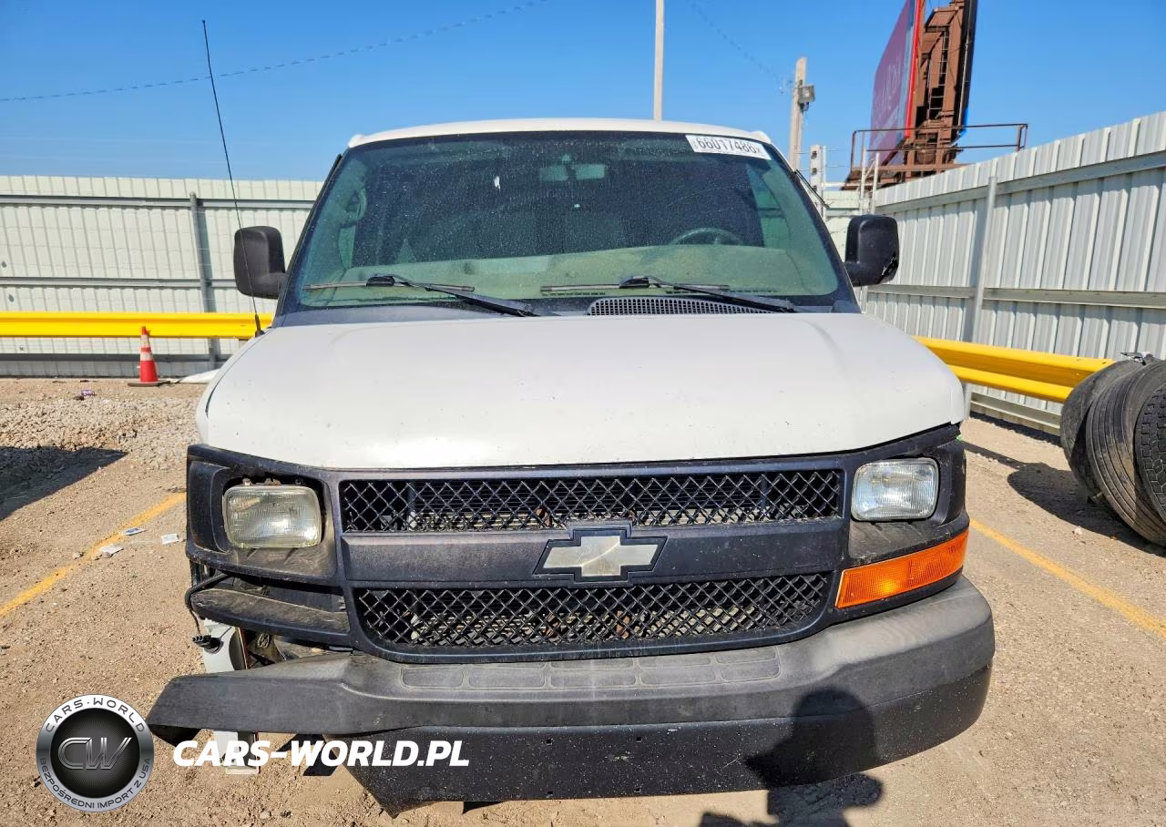 2011 Chevrolet Express 2500 Delivery Van VIN:1GCWGFBA1B1105416 - 5