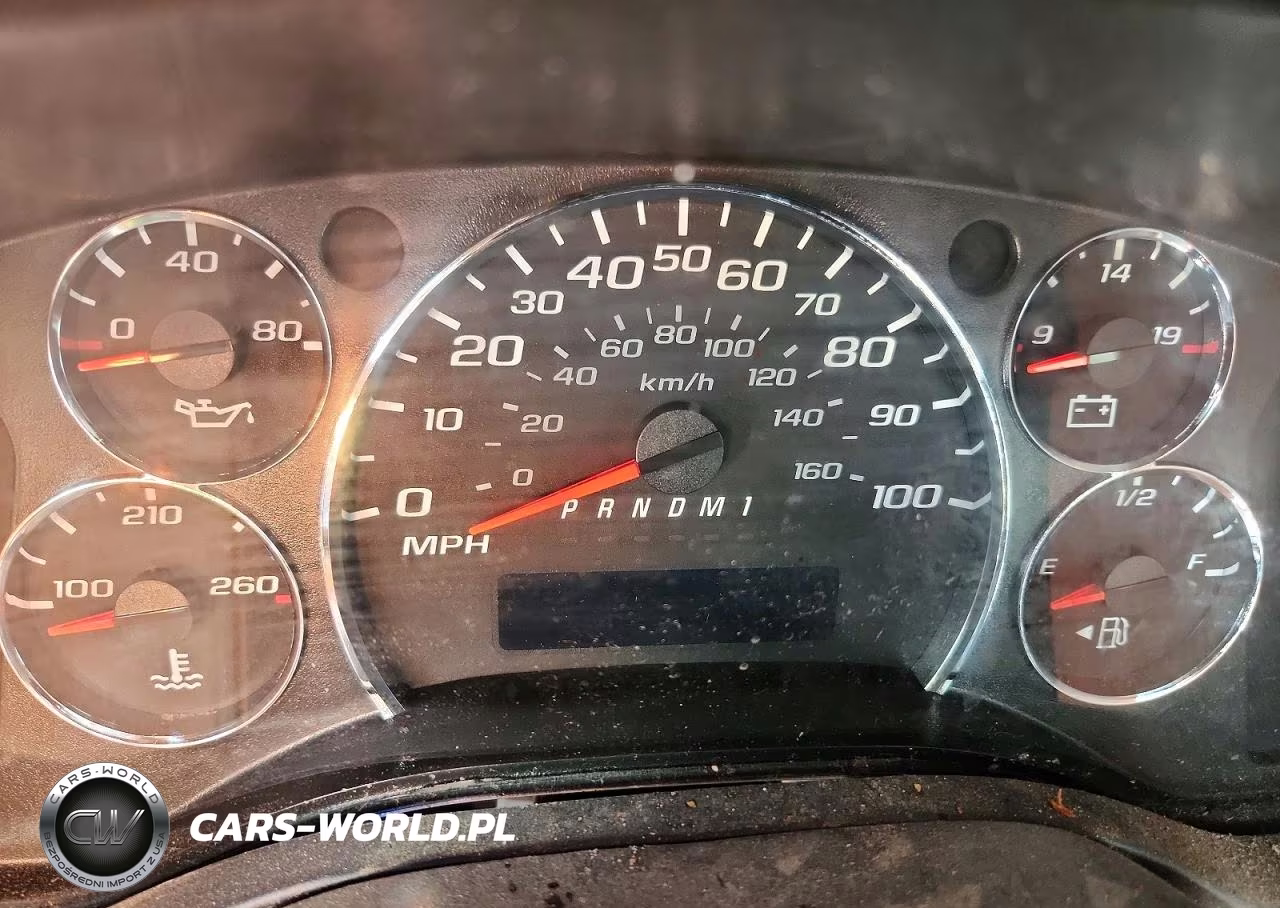 2011 Chevrolet Express 2500 Delivery Van VIN:1GCWGFBA1B1105416 - 9