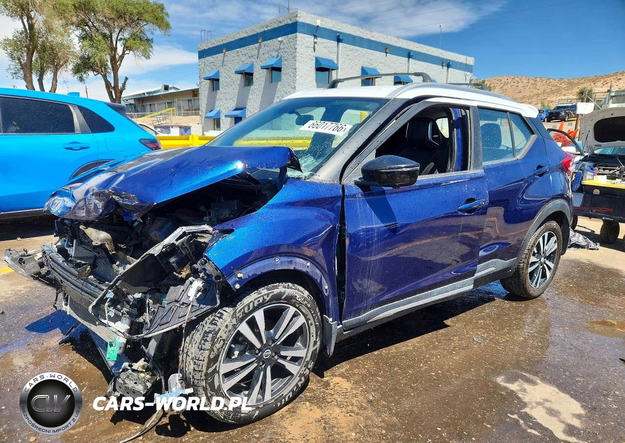 2018 Nissan Kicks Sr