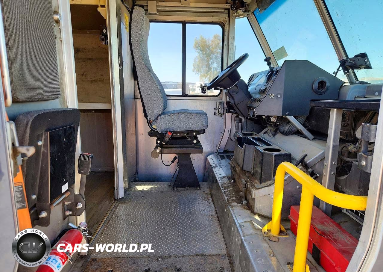 2020 Ford F59 Delivery Truck VIN:1F65F5KNXL0A05675 - 11